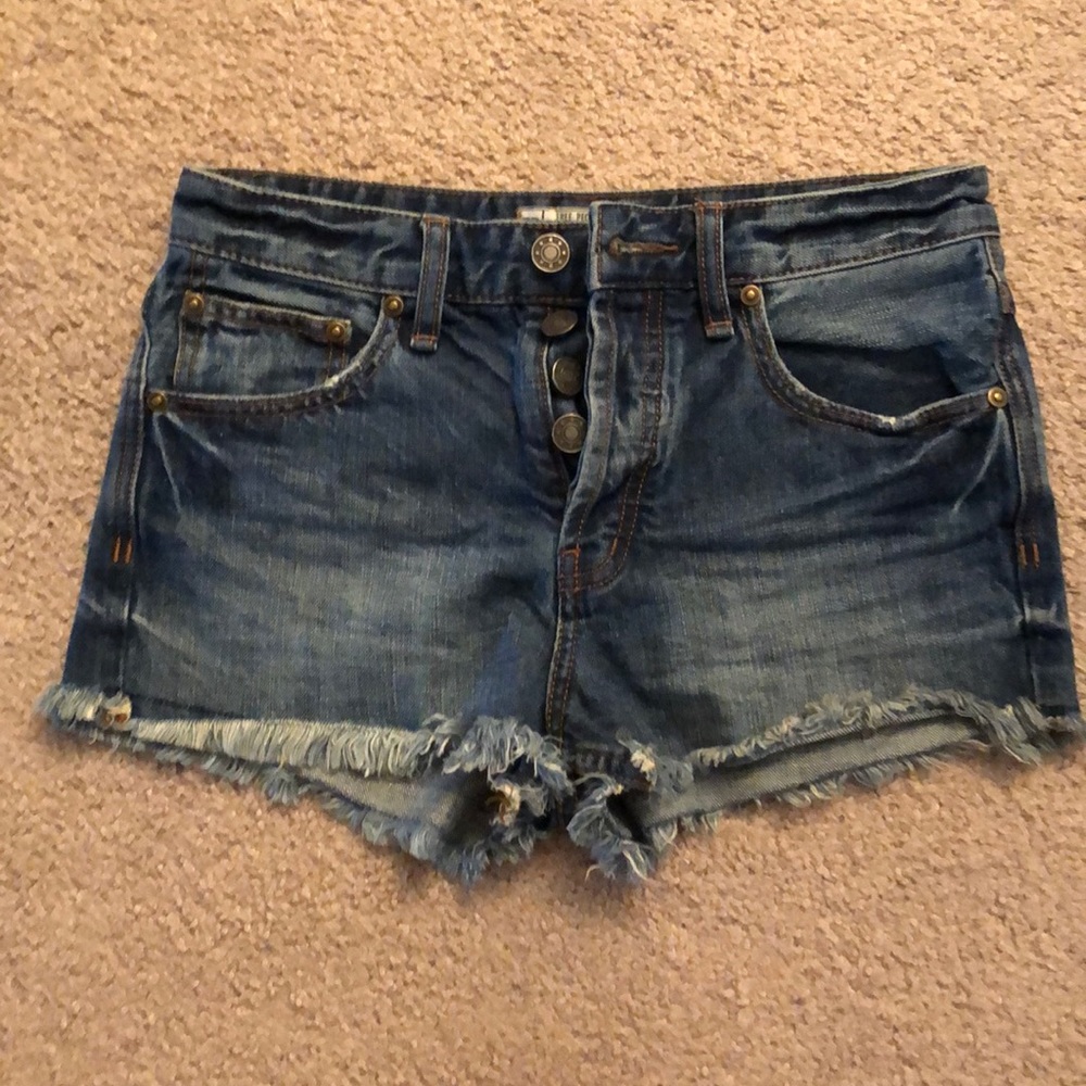 Free People Denim Shorts. Size 25